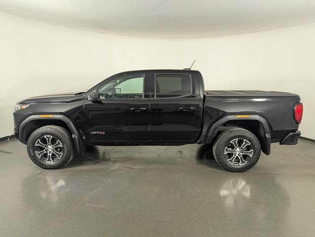 Used 2023 GMC Canyon AT4 w/ Technology Package AWD/4WD image 5