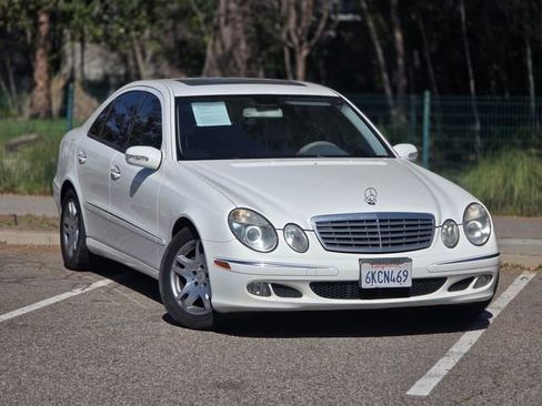Used 2005 Mercedes-Benz E 320 Sedan image 1