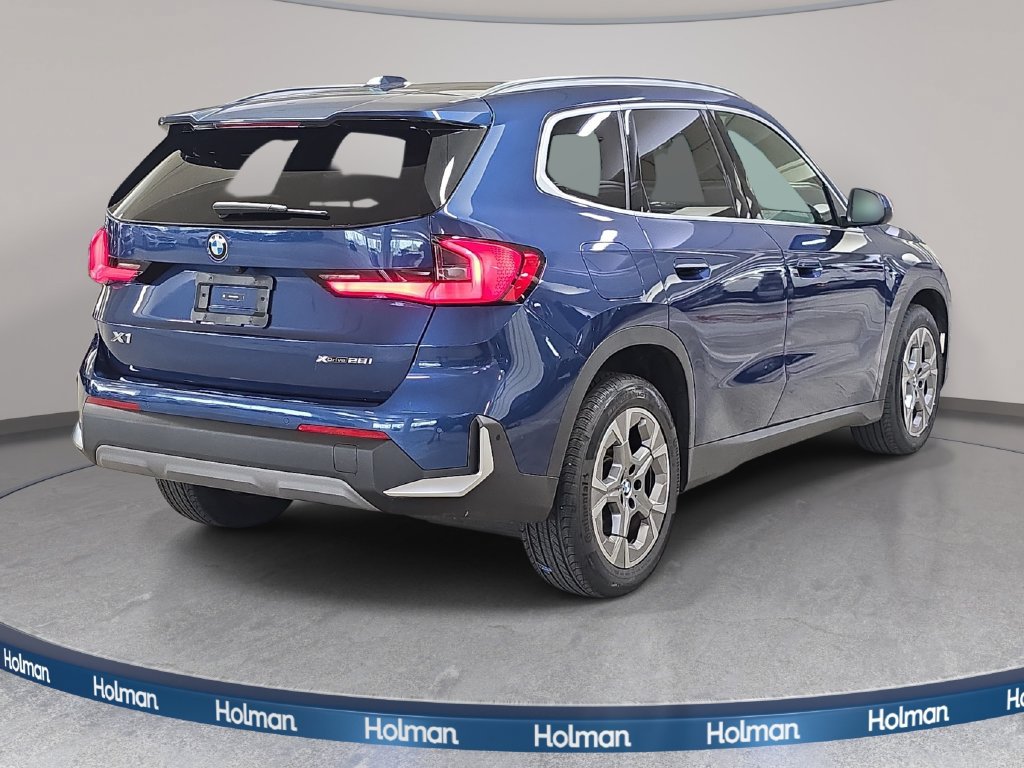 Used 2023 BMW X1 xDrive28i w/ Convenience Package AWD/4WD image 7