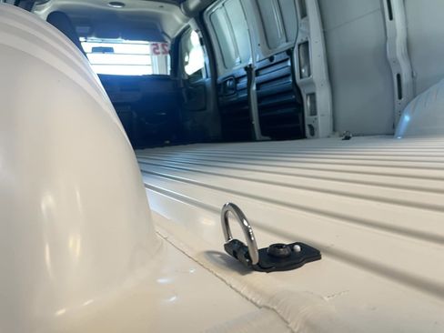 Used 2025 Chevrolet Express 3500 Extended w/ Driver Convenience Package image 7