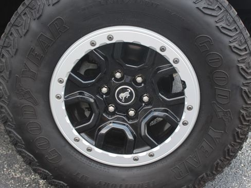 Used 2023 Ford Bronco Badlands AWD/4WD image 11