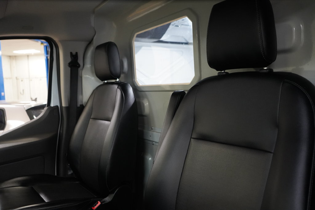 Certified 2023 Ford Transit 350 Low Roof RWD image 20