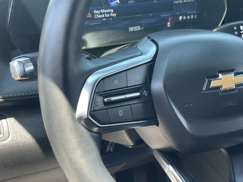 Used 2026 Chevrolet Equinox LT w/ Convenience Package II FWD image 24