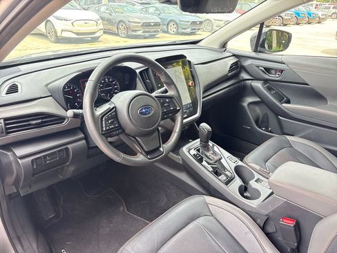 Used 2024 Subaru Crosstrek 2.5i Limited w/ Popular Package #3A AWD/4WD image 6