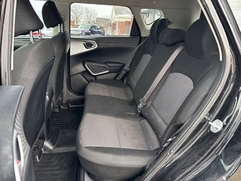 Used 2022 Kia Soul LX image 41
