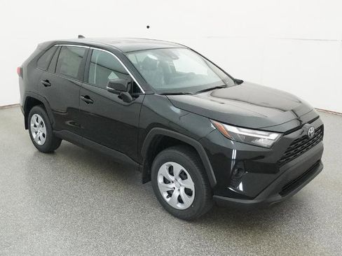 New 2025 Toyota RAV4 LE image 30