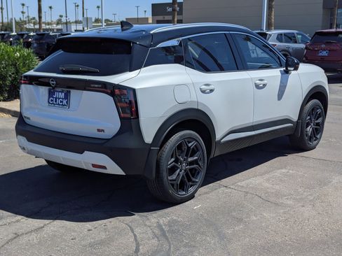 New 2026 Nissan Kicks SR FWD image 2