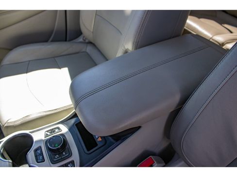 Used 2020 GMC Terrain Denali w/ Denali Premium Package AWD/4WD image 32