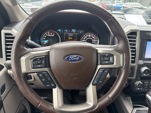 Used 2019 Ford F150 Limited w/ Trailer Tow Package image 13