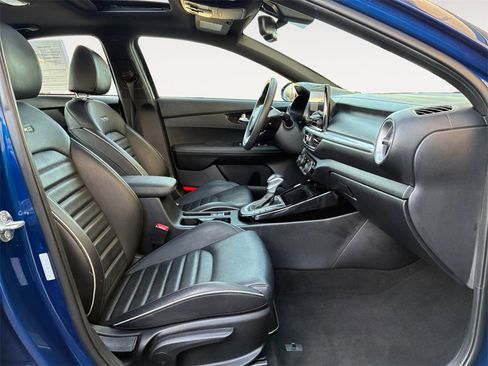 Used 2024 Kia Forte GT-Line w/ GT-Line Premium Package image 15