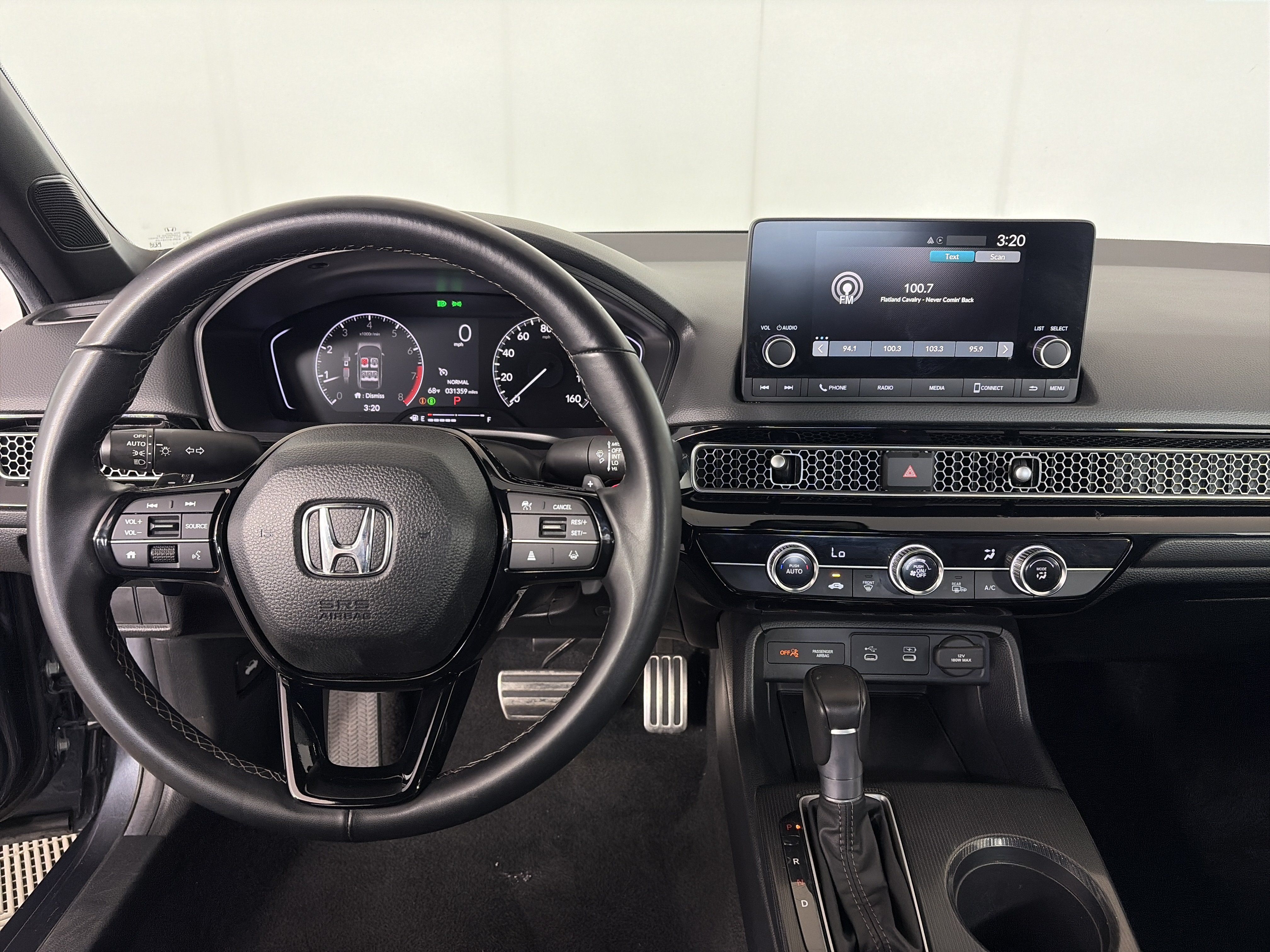 Used 2025 Honda Civic Sport image 3