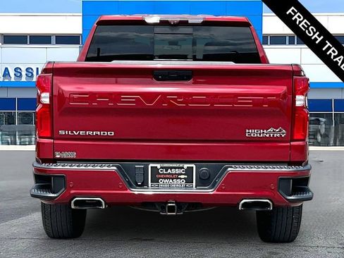 Used 2020 Chevrolet Silverado 1500 High Country w/ Technology Package AWD/4WD image 4