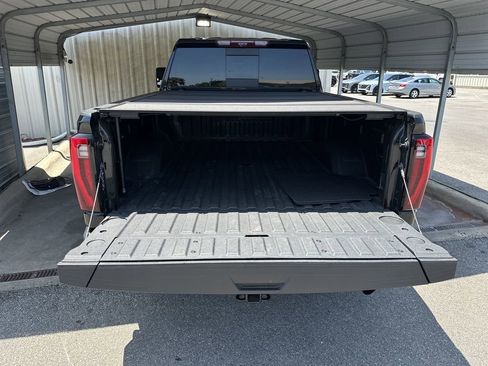 Certified 2024 GMC Sierra 3500 Denali Ultimate AWD/4WD image 39