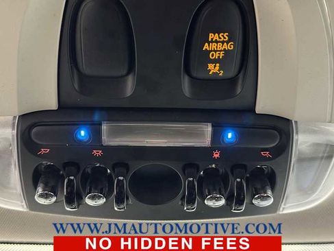 Used 2015 MINI Cooper 4-Door Hardtop image 34