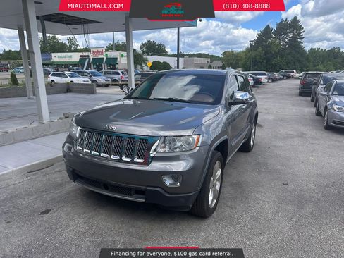 Used 2012 Jeep Grand Cherokee Overland Summit AWD/4WD image 3