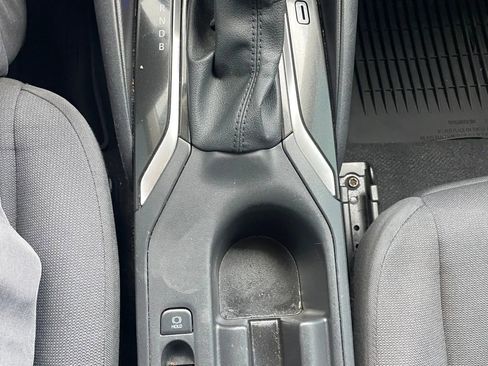 Used 2025 Toyota Corolla LE image 25