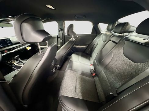 New 2025 Kia K4 GT-Line image 24