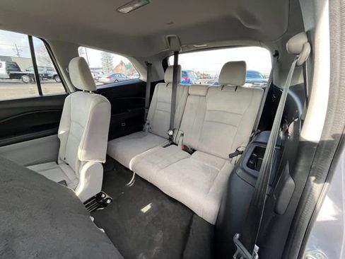 Used 2017 Honda Pilot LX image 30