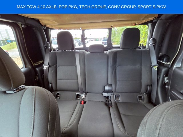 Used 2021 Jeep Gladiator Sport AWD/4WD image 17