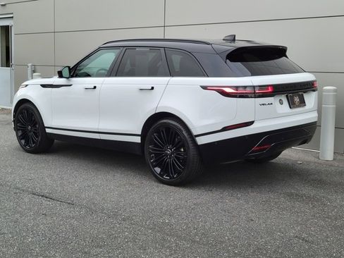 Used 2025 Land Rover Range Rover Velar Dynamic HSE image 3