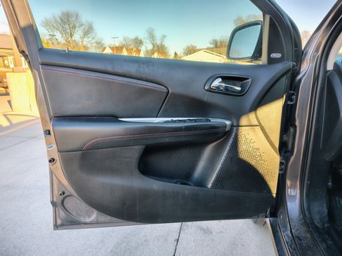 Used 2017 Dodge Journey GT w/ Driver Convenience Group image 14