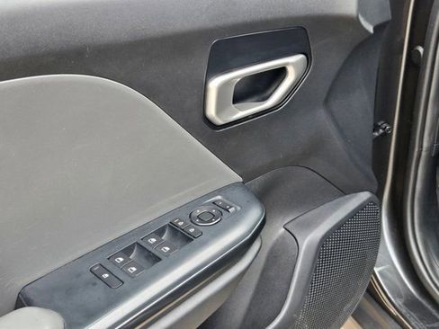 Used 2025 Kia K4 FWD image 14