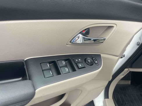 Used 2017 Honda Odyssey SE image 11