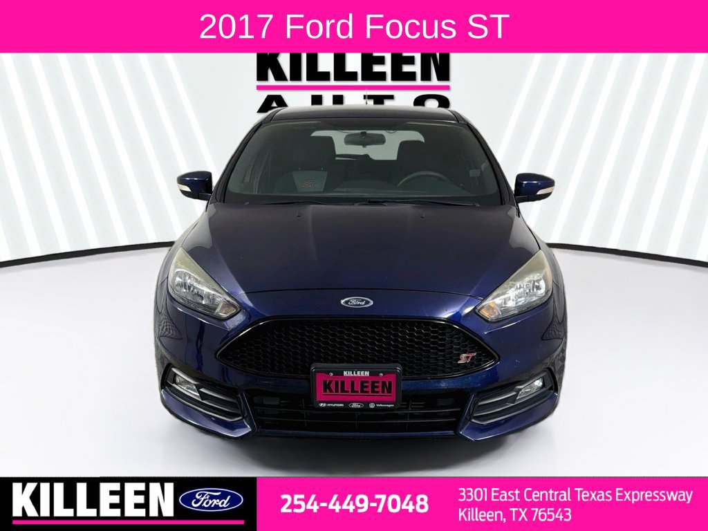 Used 2017 Ford Focus ST FWD image 2