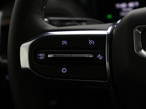 Used 2026 GMC Yukon Denali w/ Sun & Power Step Package image 22