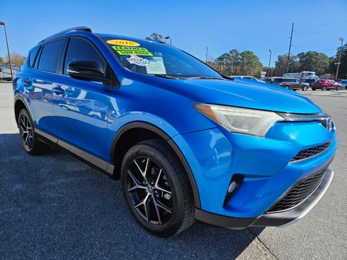 Used 2016 Toyota RAV4 SE image 8