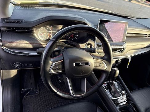 Used 2022 Jeep Compass Trailhawk w/ Trailhawk Convenience Group image 16