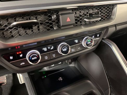 Used 2025 Acura ADX A-Spec image 35