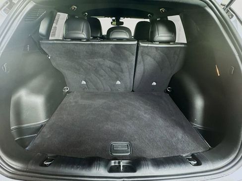 Used 2025 Jeep Compass Latitude image 29