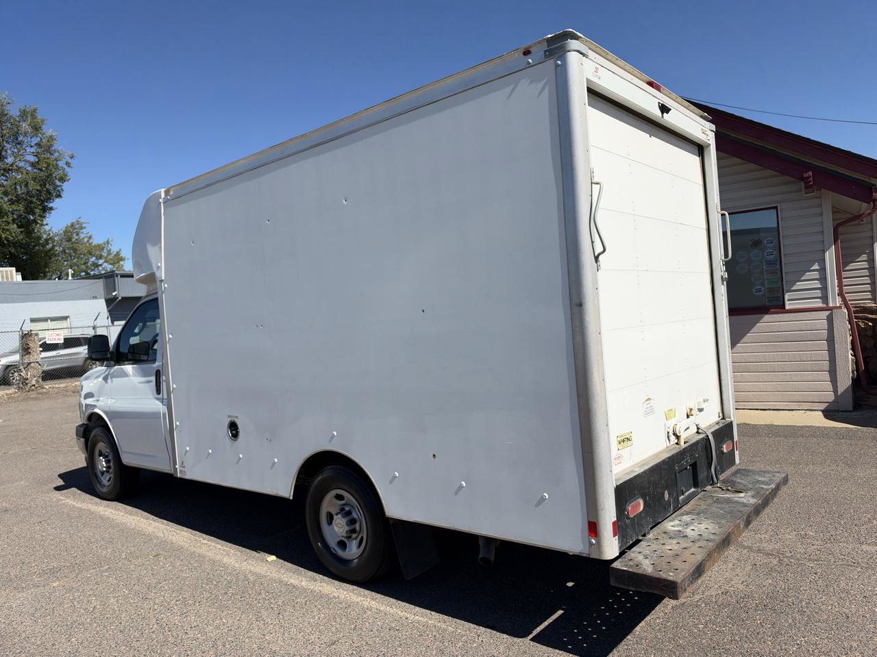 Used 2021 Chevrolet Express 3500 w/ Power Convenience Package RWD image 7