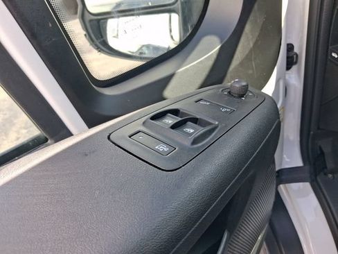 Used 2023 RAM ProMaster 2500 FWD image 14