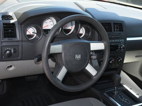 Used 2008 Dodge Charger SE RWD image 8