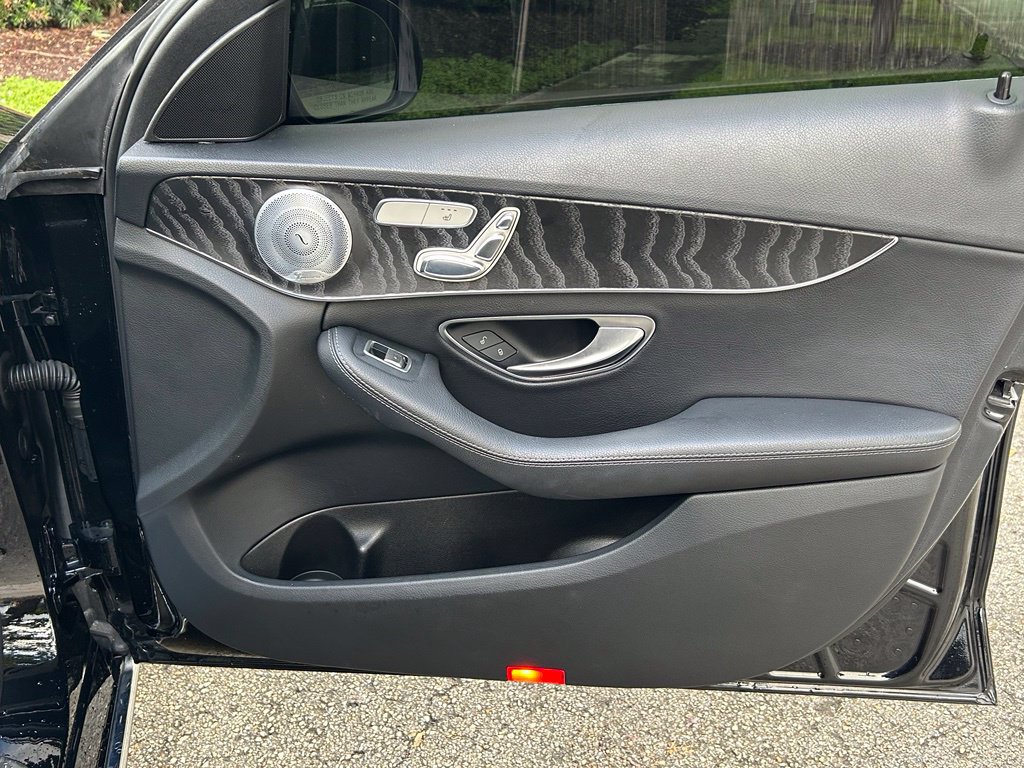 Used 2017 Mercedes-Benz C 300 4MATIC Sedan image 27