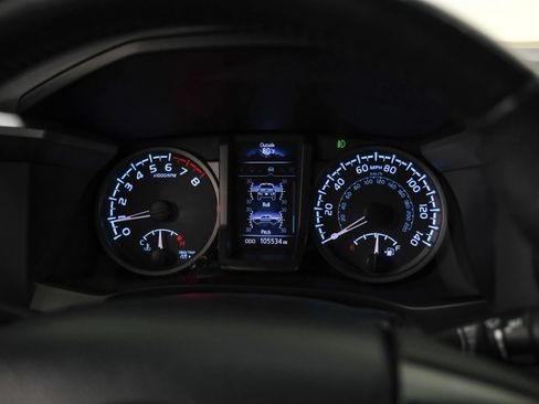 Used 2019 Toyota Tacoma TRD Off-Road AWD/4WD image 15