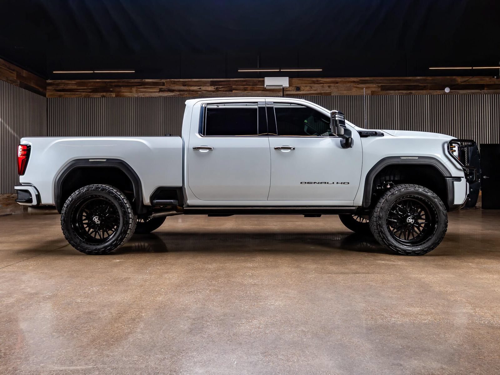 Used 2026 GMC Sierra 2500 Denali Ultimate AWD/4WD image 10