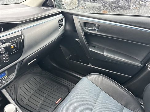 Used 2014 Toyota Corolla S image 24