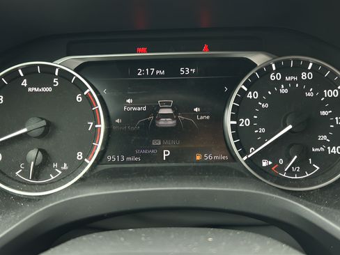 Used 2025 Nissan Rogue S FWD image 33