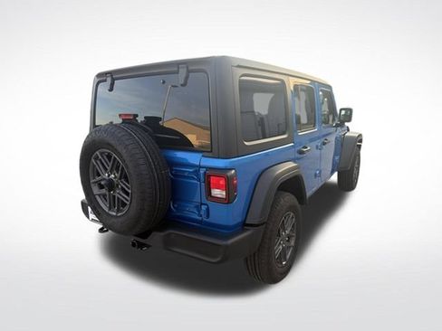 Used 2025 Jeep Wrangler Unlimited Sport AWD/4WD image 7
