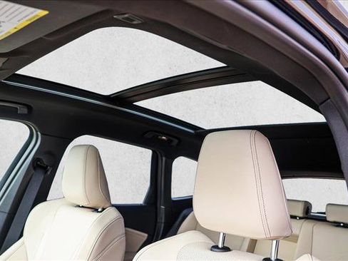 Used 2023 BMW X1 xDrive28i w/ Premium Package image 11