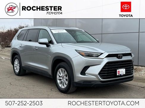 Certified 2025 Toyota Grand Highlander XLE image 1