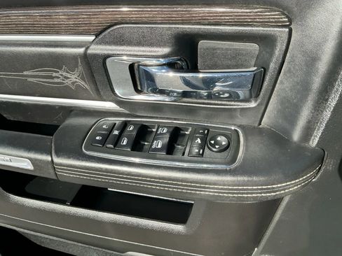 Used 2014 RAM 1500 Limited image 9