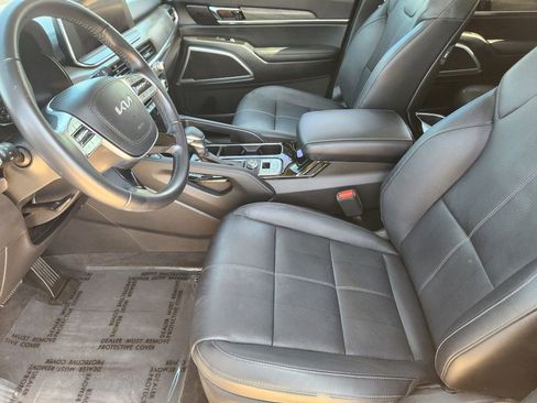 Certified 2022 Kia Telluride EX image 19