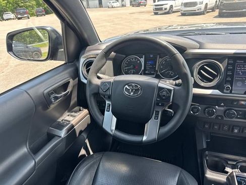 Used 2023 Toyota Tacoma Limited w/ Nightshade Package AWD/4WD image 18