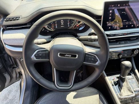 Certified 2023 Jeep Compass Latitude w/ Sun and Sound Group AWD/4WD image 11