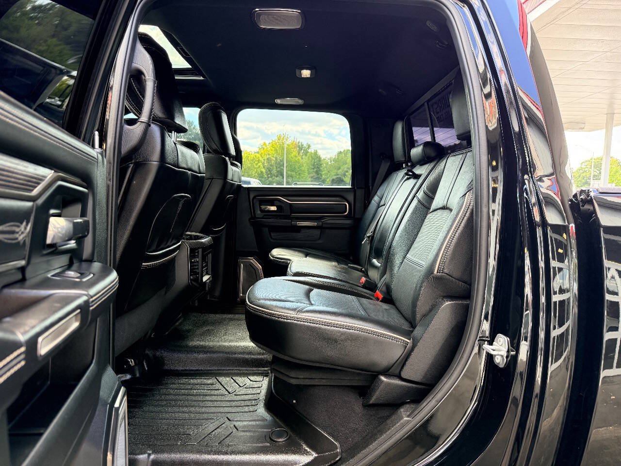 Used 2020 RAM 2500 Limited AWD/4WD image 36