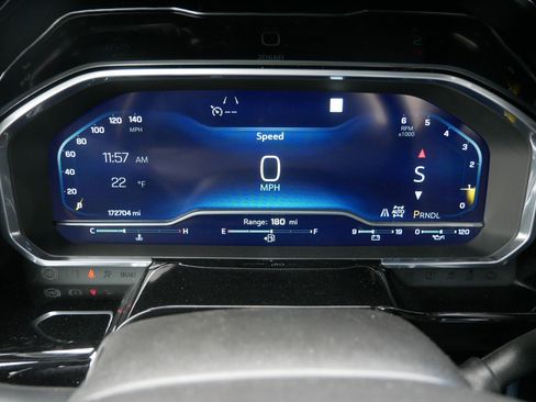 Used 2022 Chevrolet Silverado 1500 LT AWD/4WD image 12